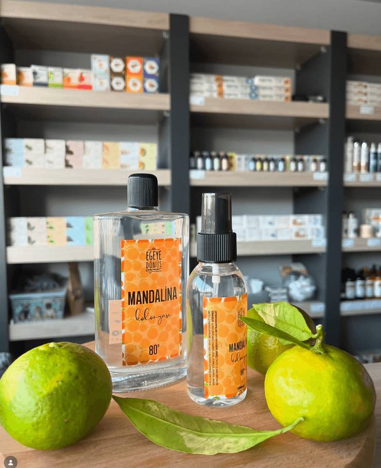 Mandalina kolonyası ve kolonya seçkisi